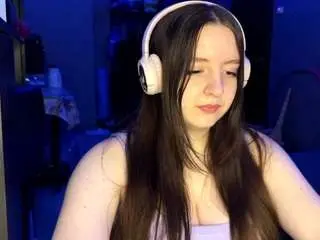 Elvinacoyner  live sex cam