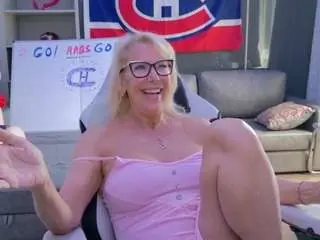 Fitcougarcb  live sex cam