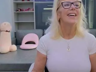 Fitcougarcb  live sex cam