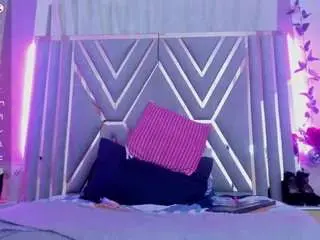 Kitty-seduce  live sex cam