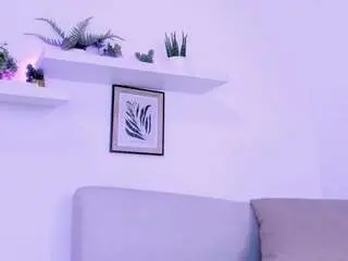 Amira-alzahra  live sex cam
