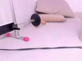 Amira-alzahra  live sex cam