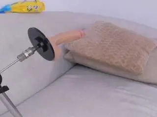 Amira-alzahra  live sex cam