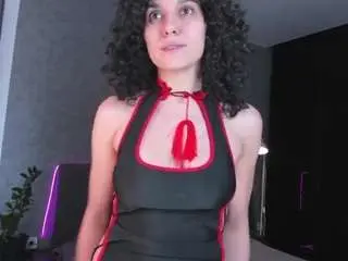 Curly-sue  live sex cam