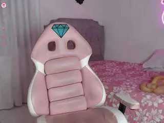 Esmeraldawow  live sex cam