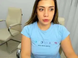Eveeevian  live sex cam