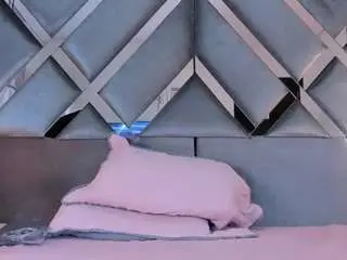 Junescollins  live sex cam