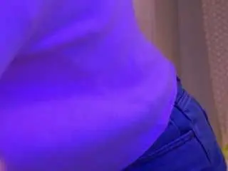 Kissxlis  live sex cam