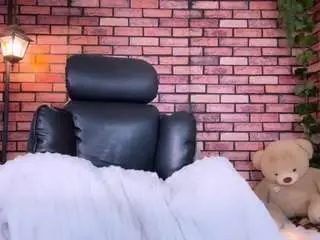 Lady-po  live sex cam