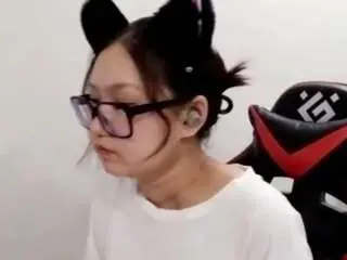 Ritatrossbach  live sex cam