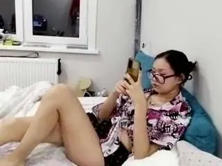 Ritatrossbach  live sex cam