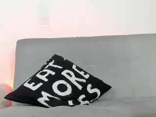 Domdoll  live sex cam