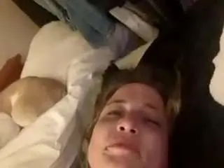 Hunnycrisp  live sex cam