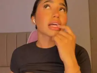Isabella-bunny  live sex cam