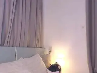 Apluxury  live sex cam