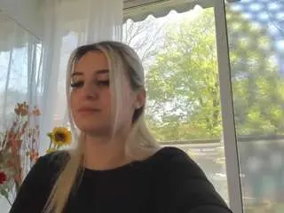 Ella-vee  live sex cam