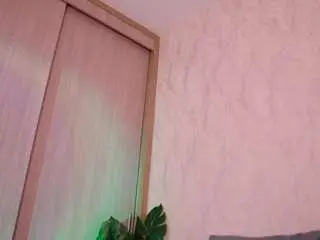 Emilybell  live sex cam