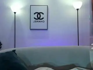 Nana-snow  live sex cam