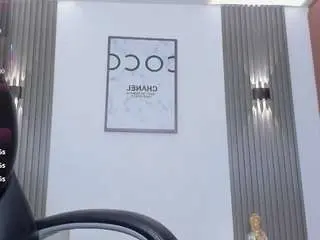 Nana-snow  live sex cam