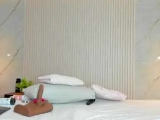 Nathassa-grant  live sex cam