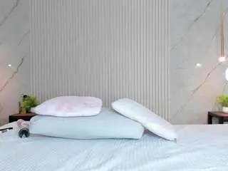 Nathassa-grant  live sex cam