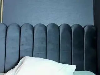 Nicoolettee  live sex cam