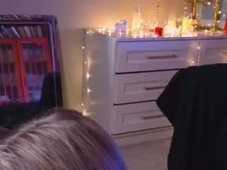 Hildababer  live sex cam