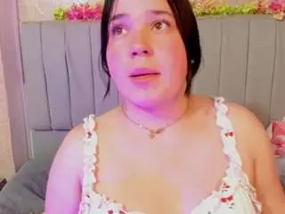 Junecandy18  live sex cam