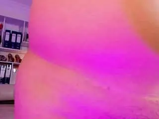 Layla-golden  live sex cam