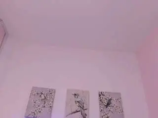 Nicoll89  live sex cam