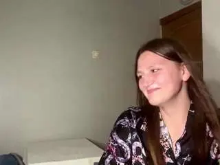 Tashareyman  live sex cam