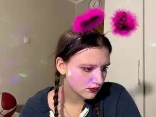 Tashareyman  live sex cam