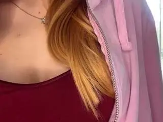 Cammiechitrik  live sex cam