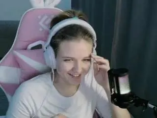 Hermilatimperman  live sex cam