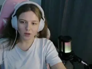 Hermilatimperman  live sex cam