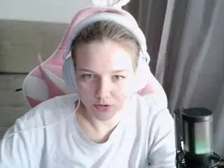 Hermilatimperman  live sex cam