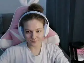 Hermilatimperman  live sex cam