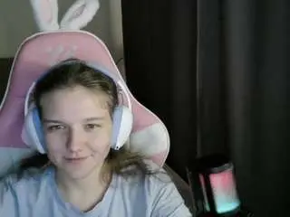 Hermilatimperman  live sex cam