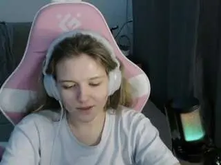 Hermilatimperman  live sex cam
