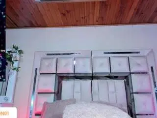 Mia-peyton  live sex cam