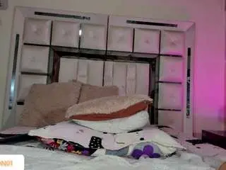 Mia-peyton  live sex cam