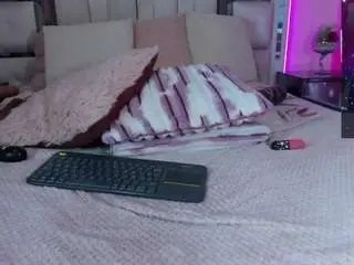 Mia-peyton  live sex cam