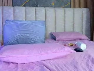 Mia-scot  live sex cam