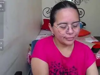 Miss-kendraa  live sex cam