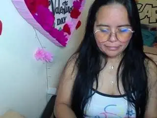 Miss-kendraa  live sex cam