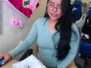 Miss-kendraa  live sex cam