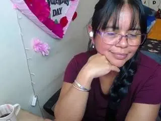 Miss-kendraa  live sex cam