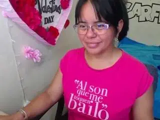 Miss-kendraa  live sex cam