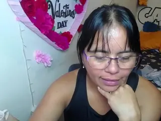 Miss-kendraa  live sex cam