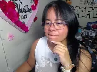 Miss-kendraa  live sex cam